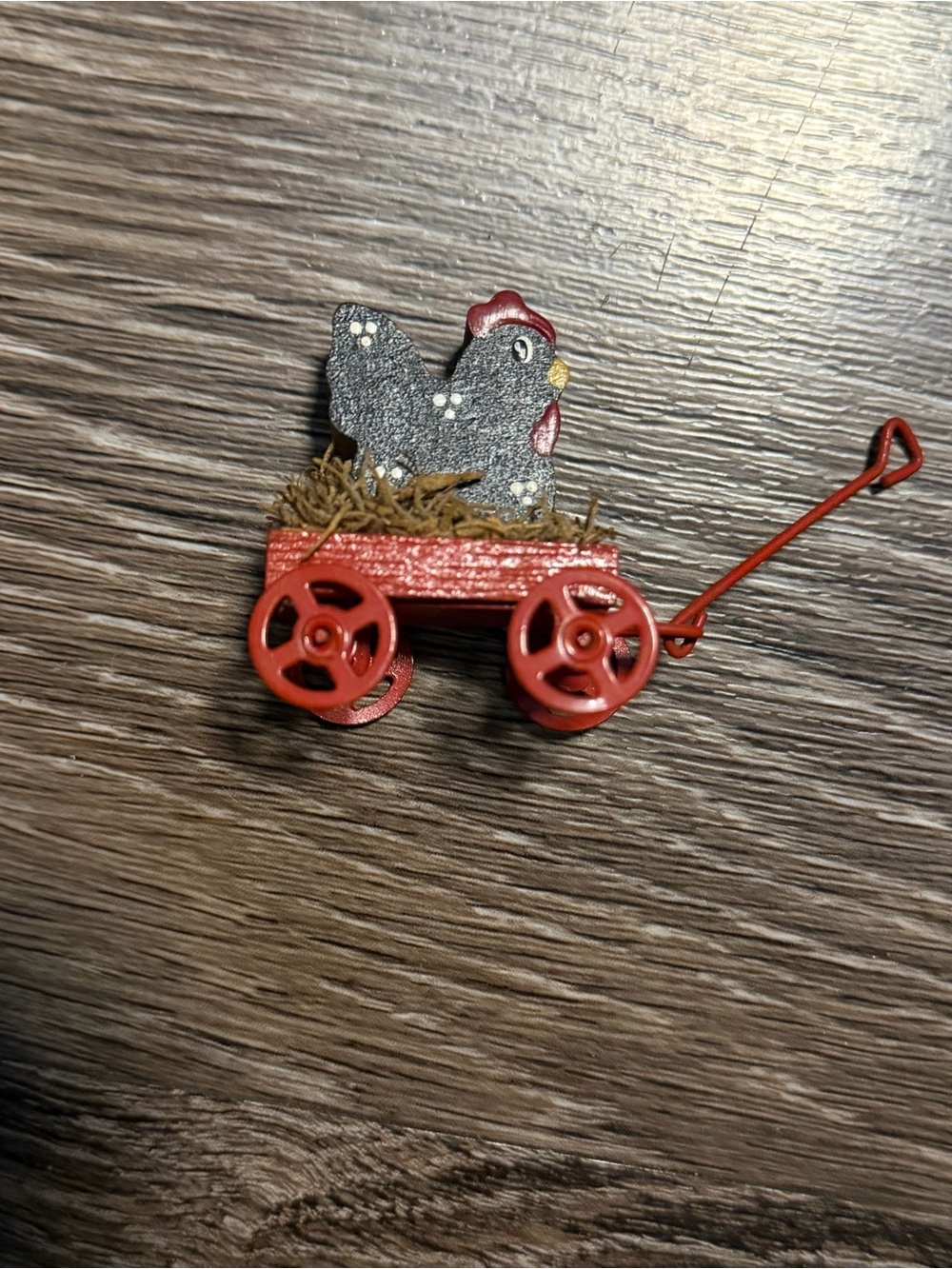 American Vintage Red Pull-Along Wagon with Black Chicken Figure
